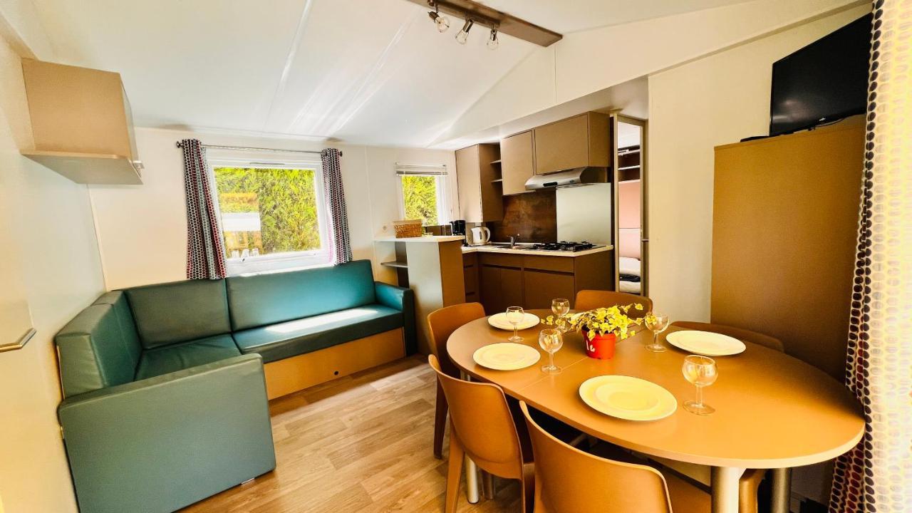 Camping Country Park Touquin - Site Officiel - Next To Disneyland Paris Exterior foto